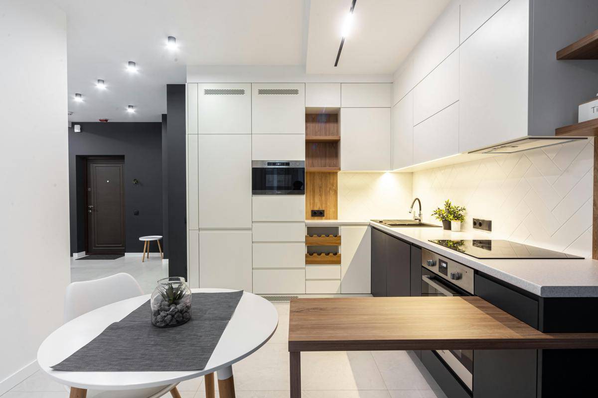 inspirasi desain dapur dengan pendekatan tiga warna 