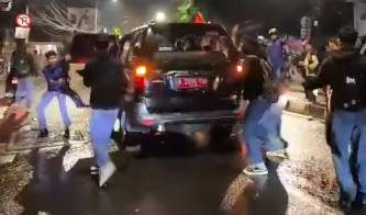 Lurah Manggarai Selatan dihajar massa