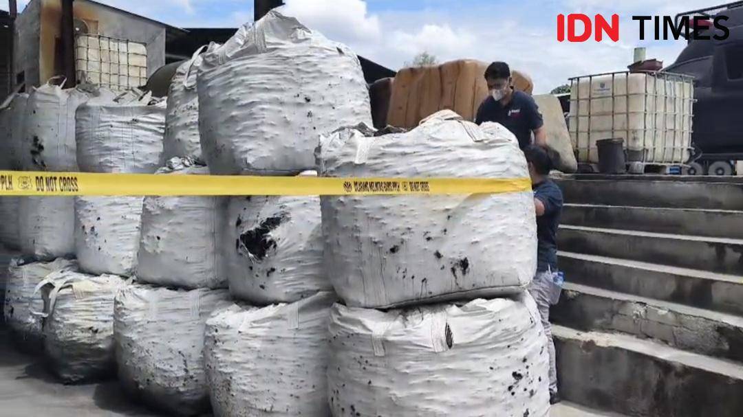 Penyegelan PT GRS oleh KLH 