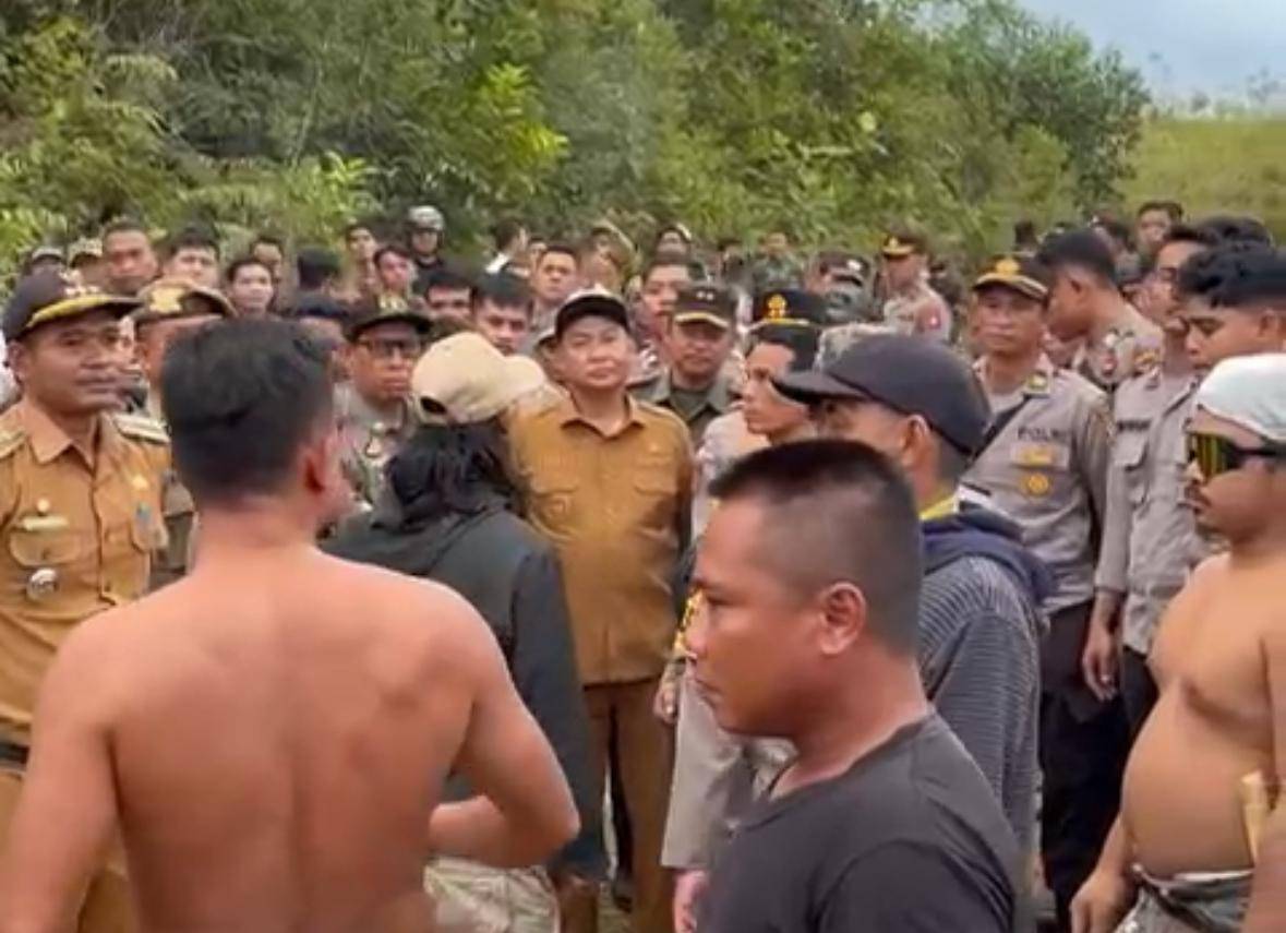 Warga ricuh saat polisi razia PETI.