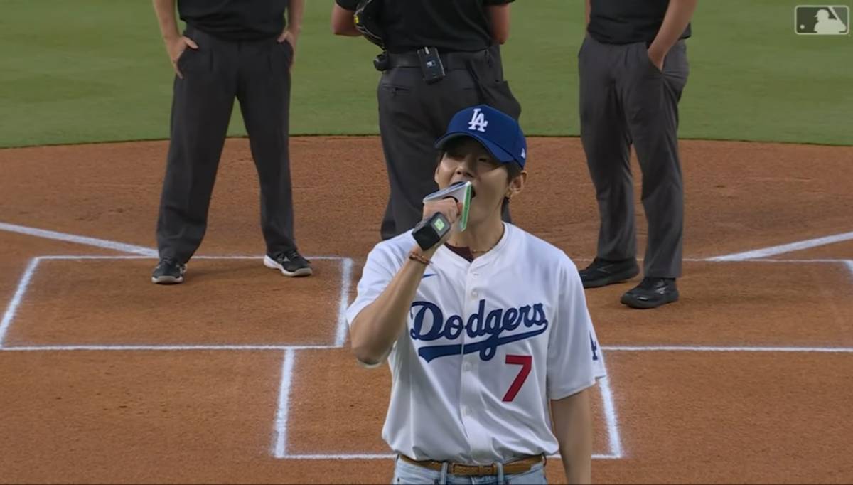 V BTS di LA Dodgers