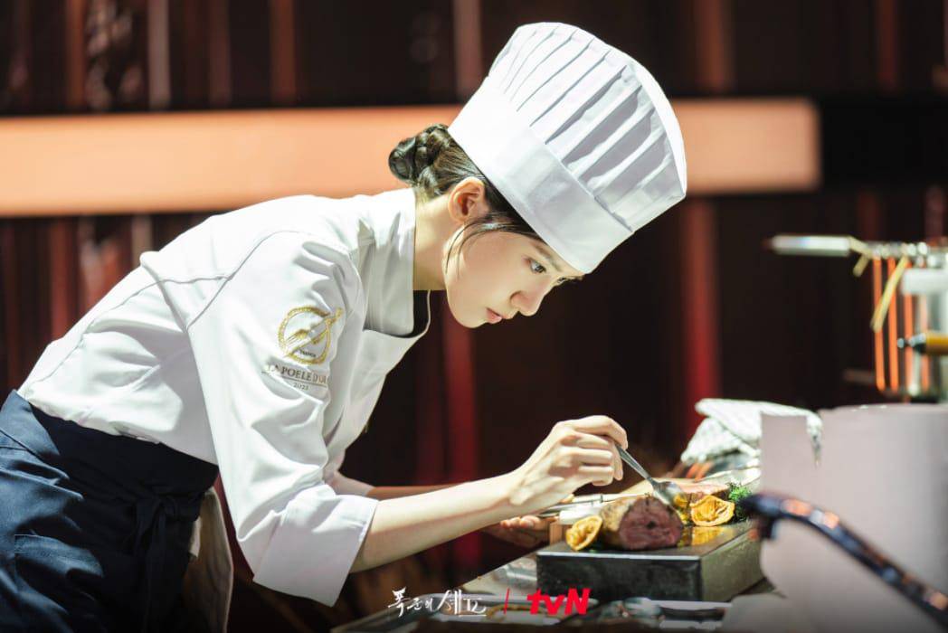 Yoona di KDrama Bon Appétit, Your Majesty (dok.tvN/Bon Appétit, Your Majesty)