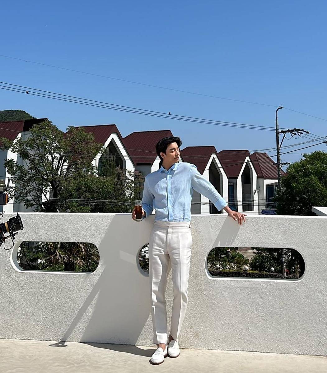 Outfit Gong Yoo