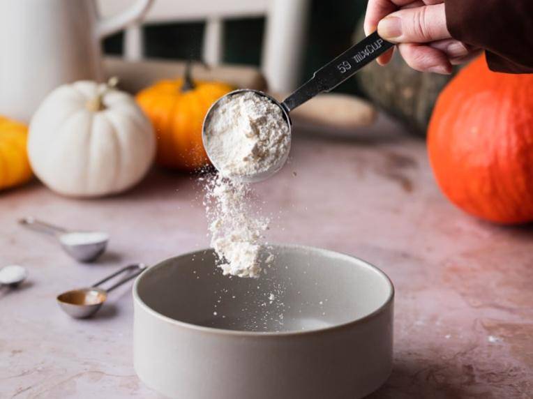 ilustrasi baking soda (unsplash.com/Olivie Strauss)