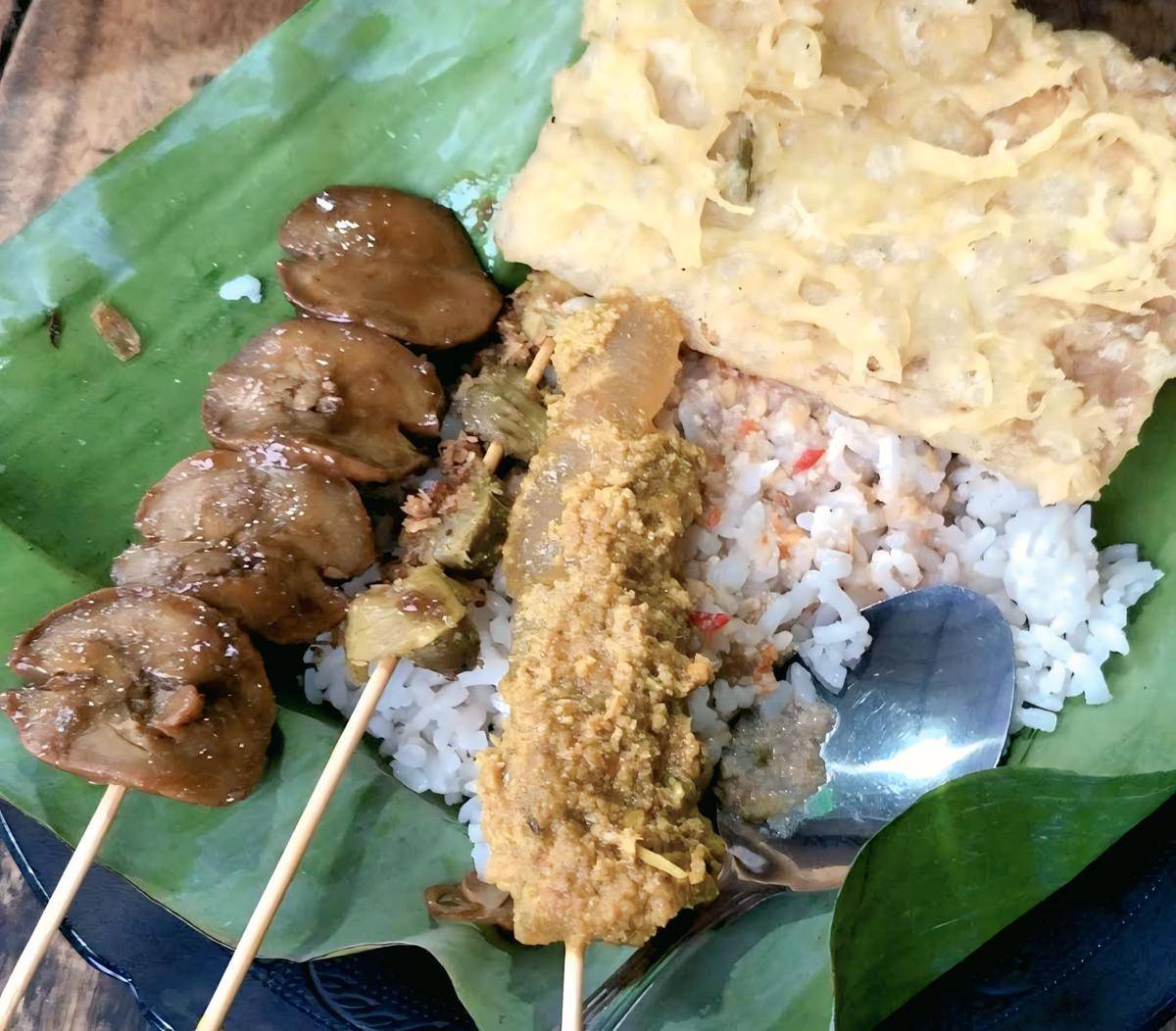 Nasi Uduk Gurilem (google.com/maps/Andri)