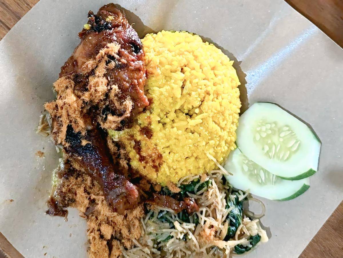 Nasi Kuning Bu Tuti (google.com/maps/Nur Rizki Daniar Pradana)