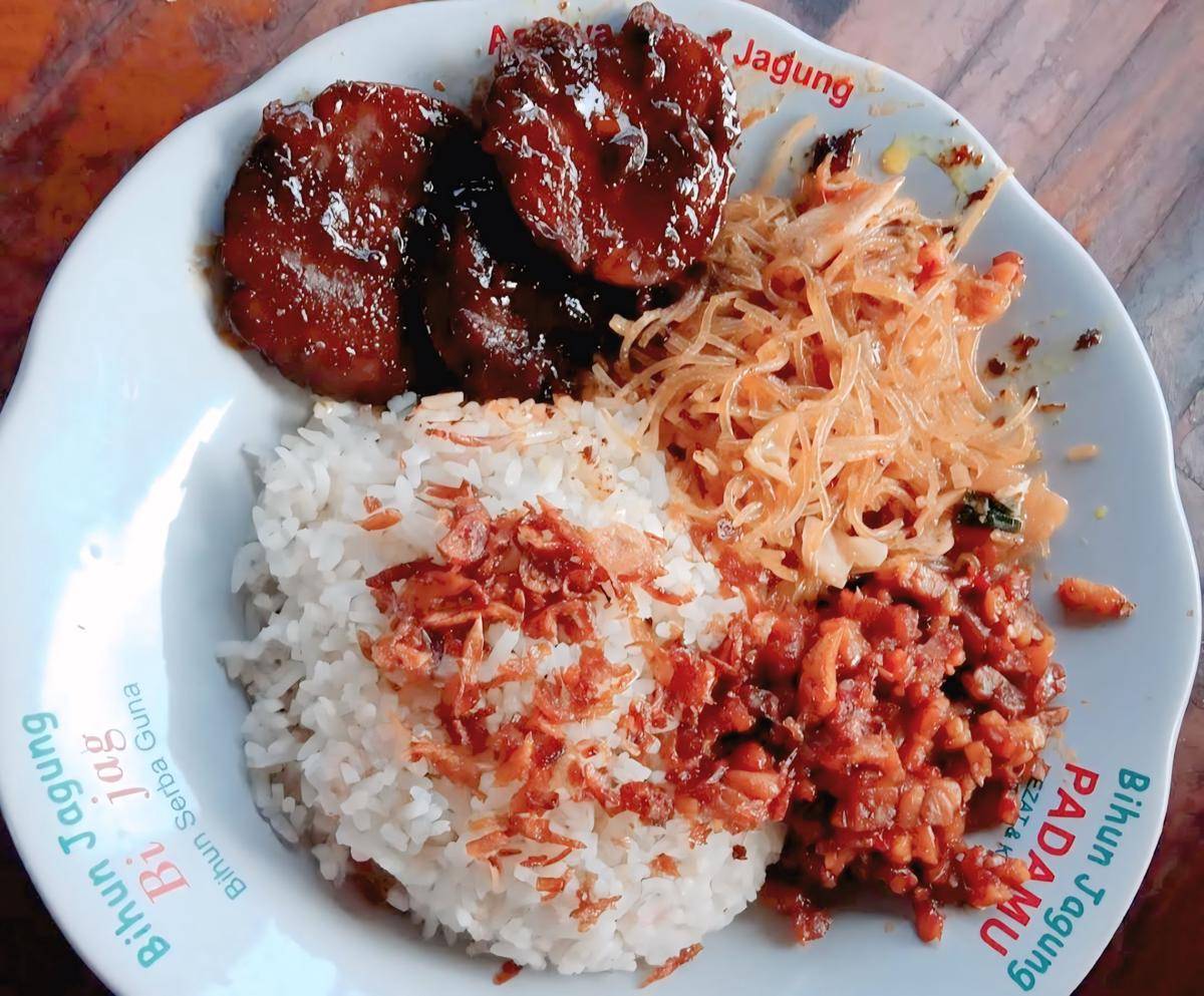 Nasi Uduk Mpok Yuyun (google.com/maps/Syahrul Nursyachbani)