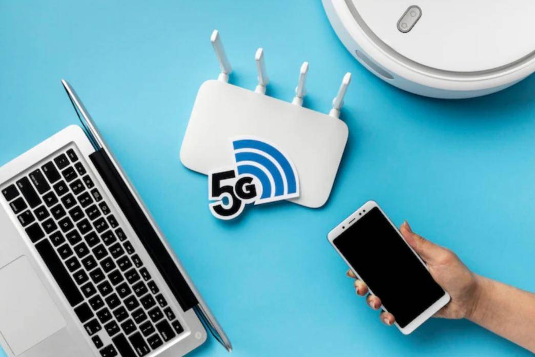 Wifi Router (freepik.com/freepik)