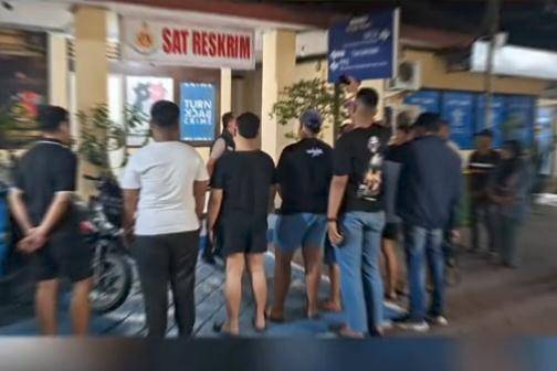 Para pelaku main petasan ditangkap Satreskrim Polres Ngawi. IDN Times/Istimewa.