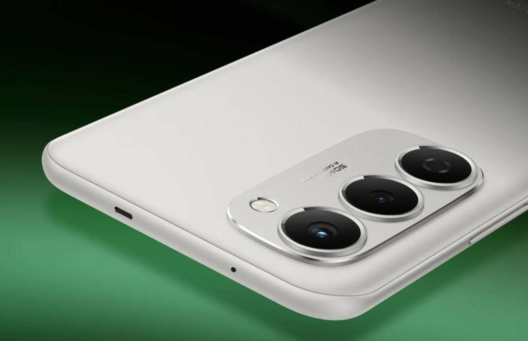 TECNO Spark 40 Pro+ 