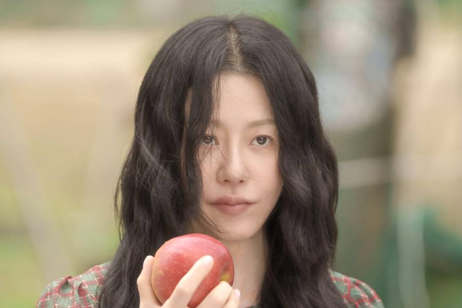 still cuts drama Queen Mantis (dok. SBS/Queen Mantis)