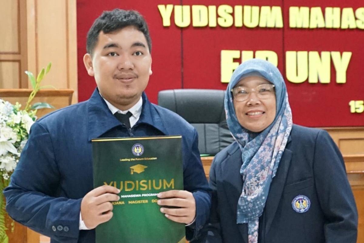 Anugrah Fadly Kreato Seniman (uny.ac.id)