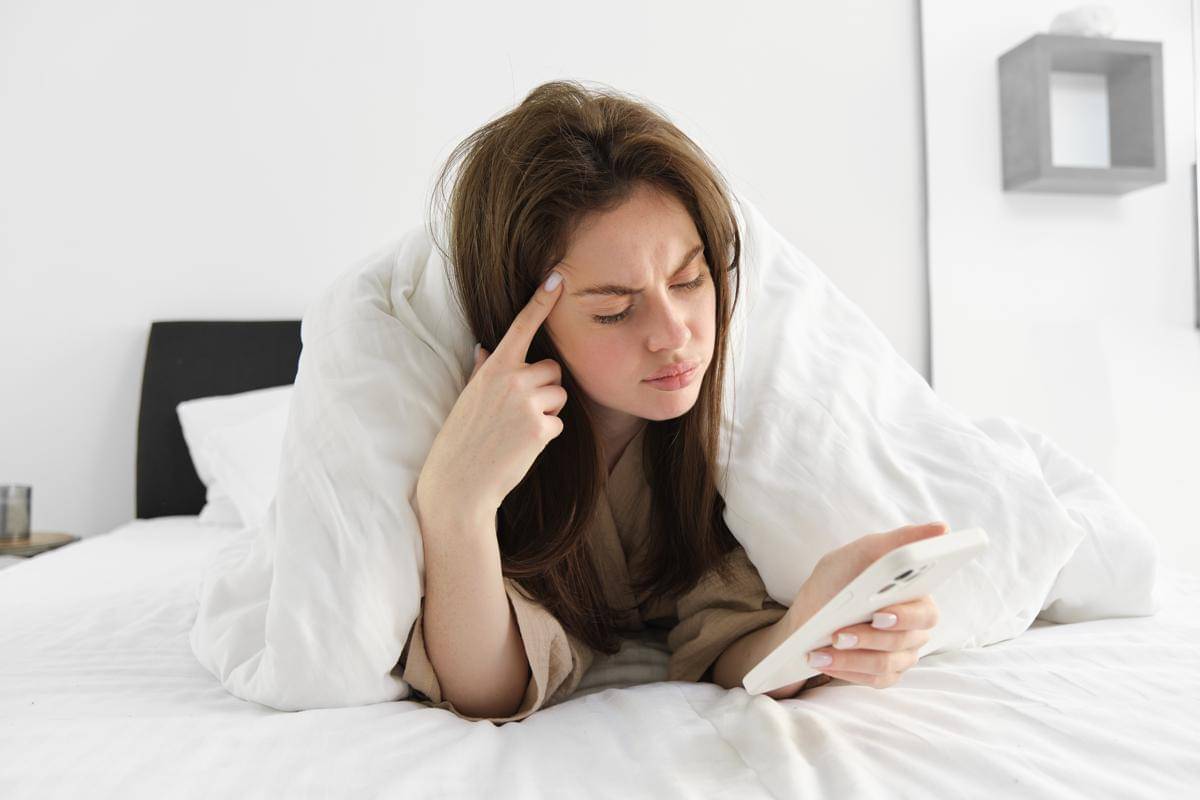 Ilustrasi seseorang yang frustasi terhadap pasangannya (freepik.com/benzoix)