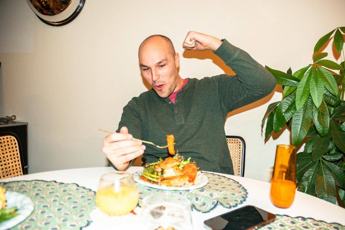 ilustrasi makan (unsplash.com/Matthew Moloney)