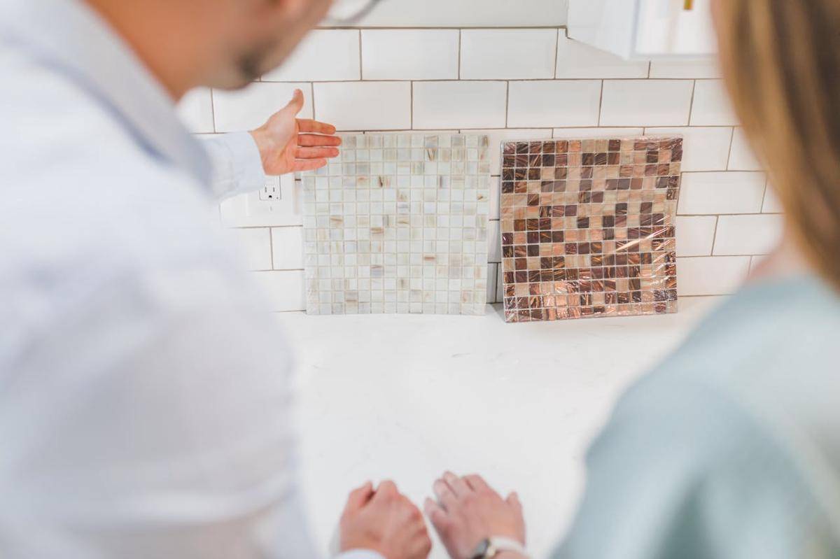 Ilustrasi memilih backsplash dapur (pexels.com/RDNE Stock project)