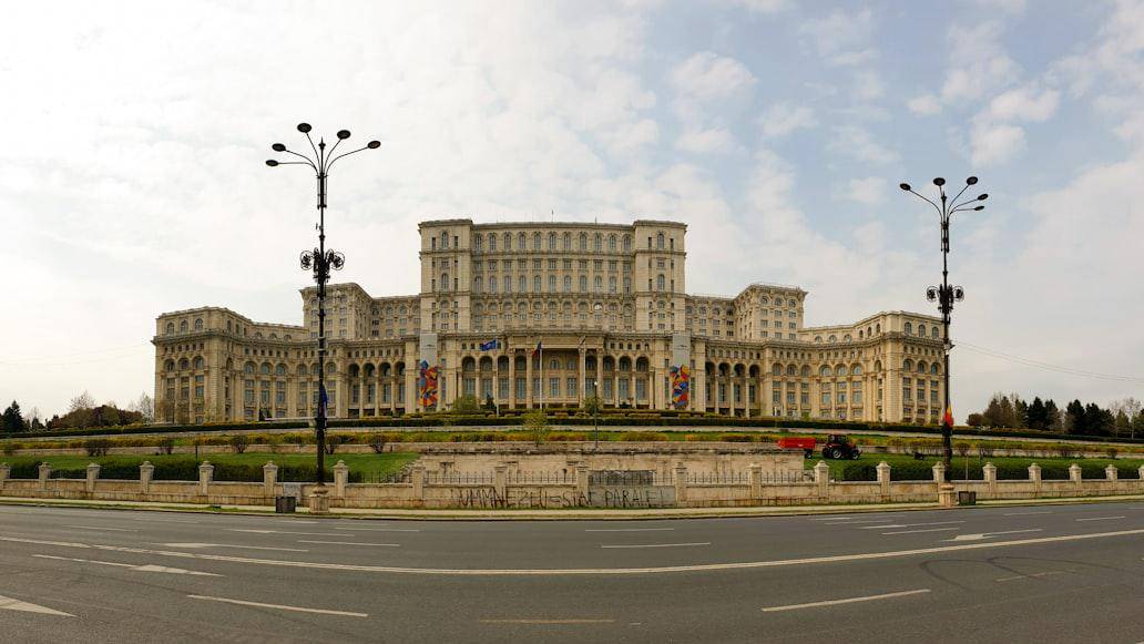 Istana Parlemen Bucharest