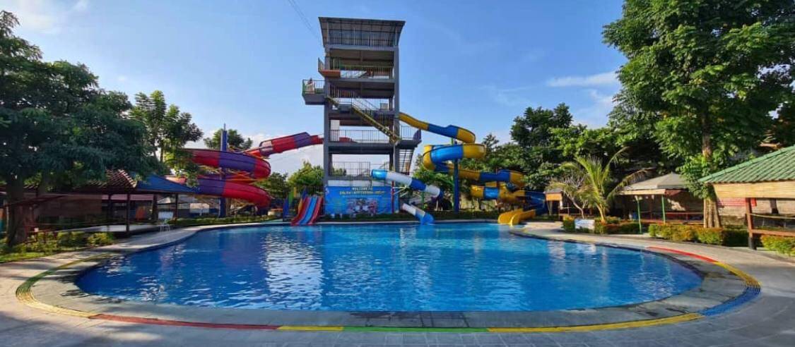 Tarif Masuk Galaxy Waterpark, Tempat Main Air Terbesar di Timur Jogja