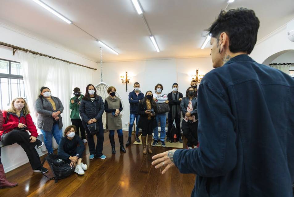 ilustrasi workshop kerja 