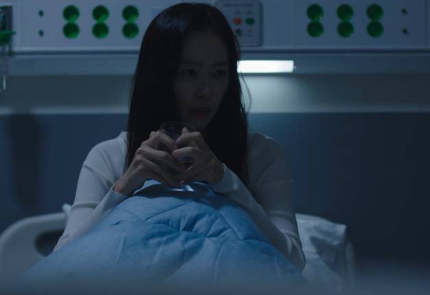still cut drama Korea Beyond the Bar