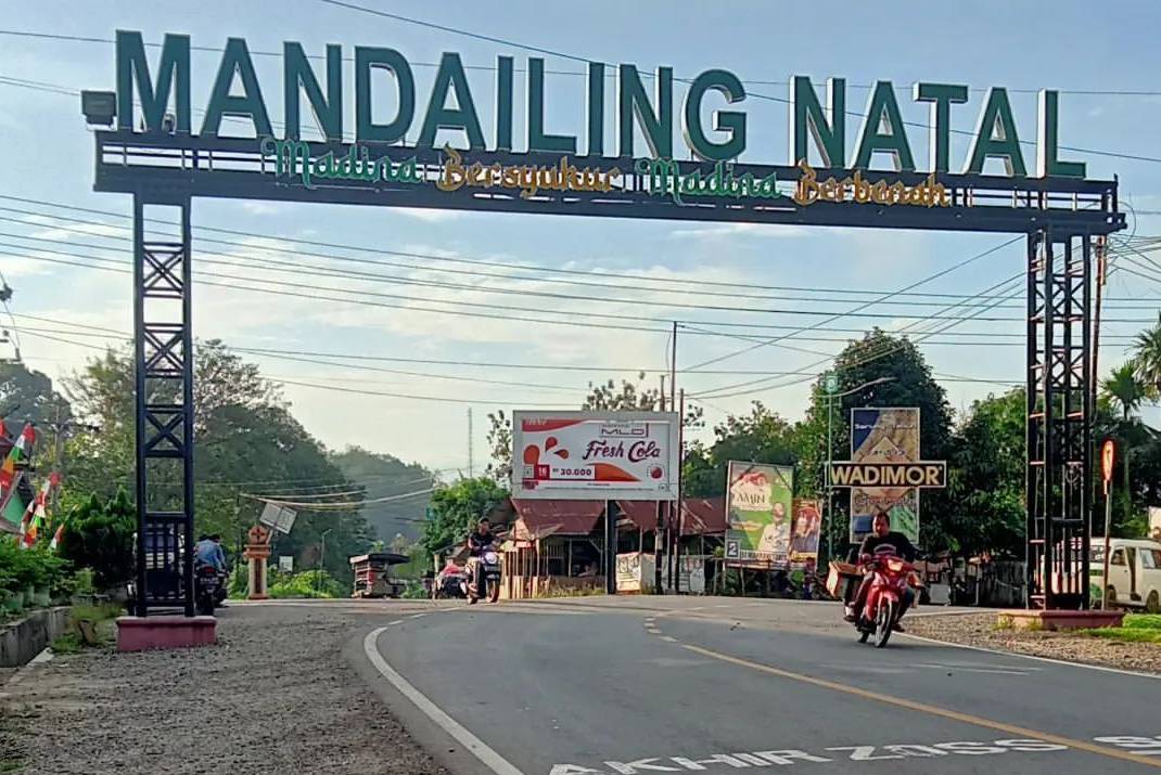 Gapura Kabupaten Mandailing Natal (instagram.com/sumutinfrastruktur2)