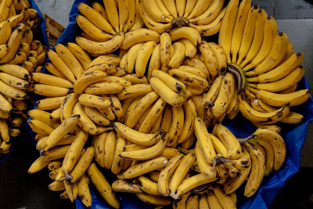 ilustrasi pisang yang sudah matang (unsplash.com/Siddharth Govindan)