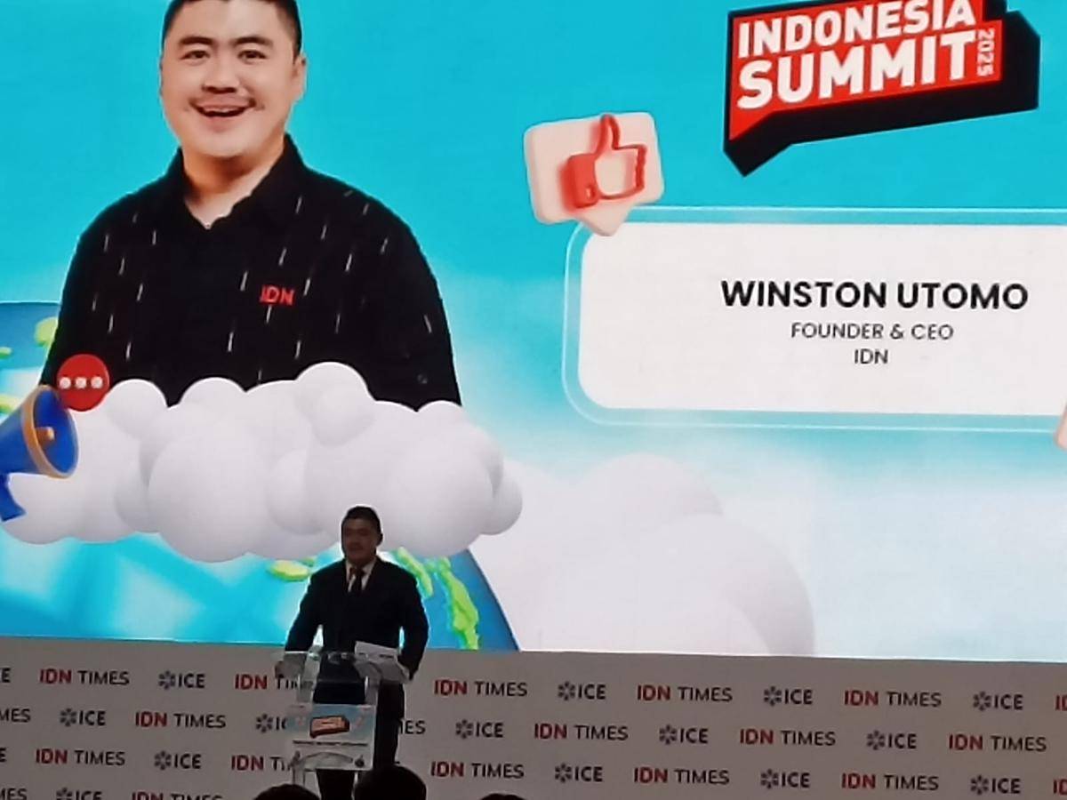 CEO IDN, Winston Utomo, saat membuka Indonesia Summit di The Tribrata, Jakarta Selatan, Rabu (27/8/2025) (IDN Times / Dini Suciatiningrum)
