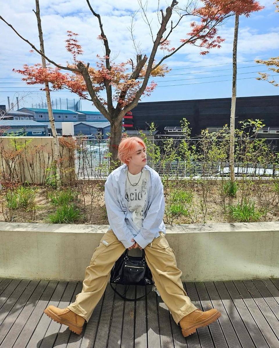 S.Coups Seventeen (instagram.com/sound_of_coups)