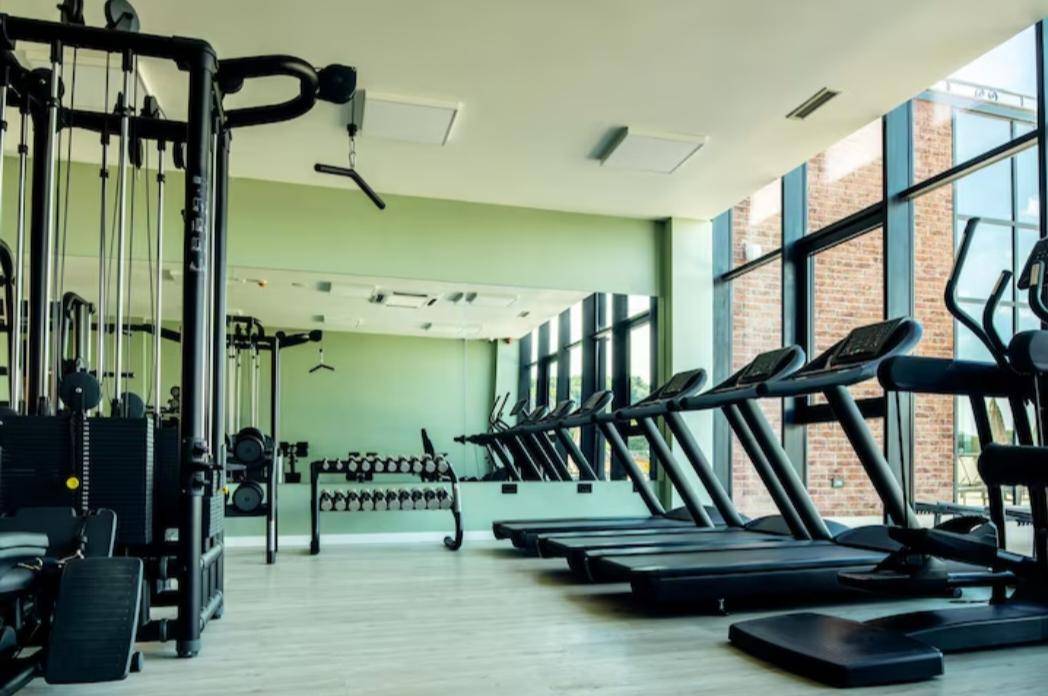 Tempat Gym (freepik.com/Drazen Zigic)