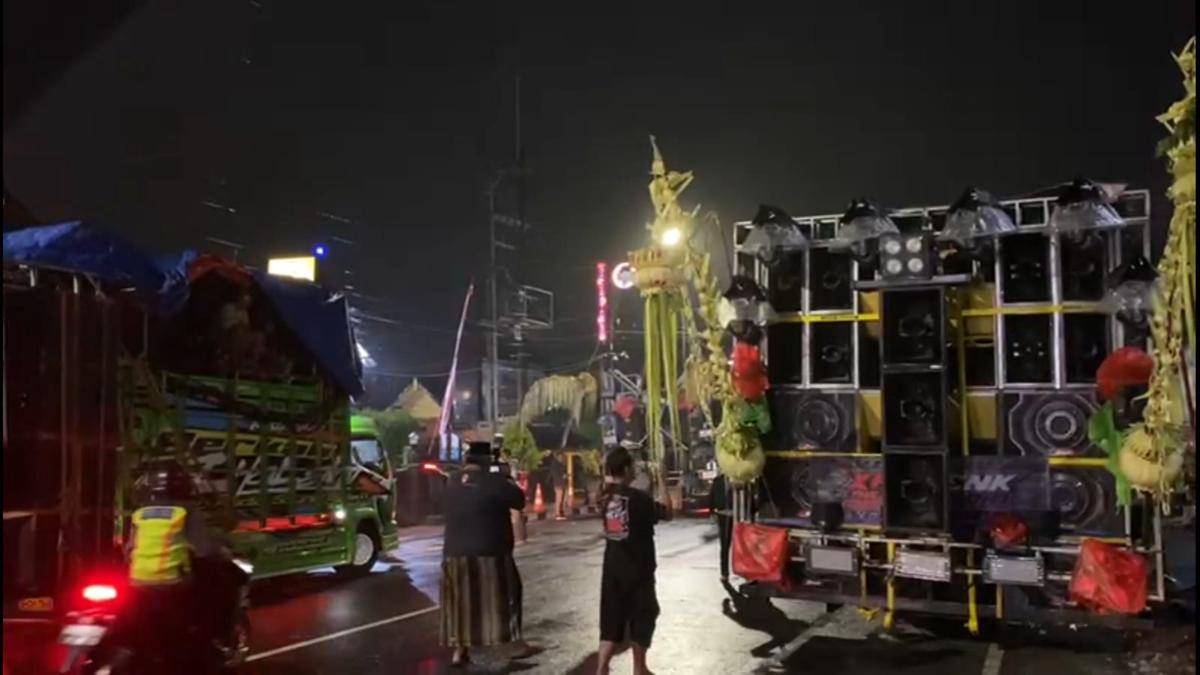 Truk pengangkut sound horeg di Blitar dikenakan sanksi tilang. IDN Times/istimewa