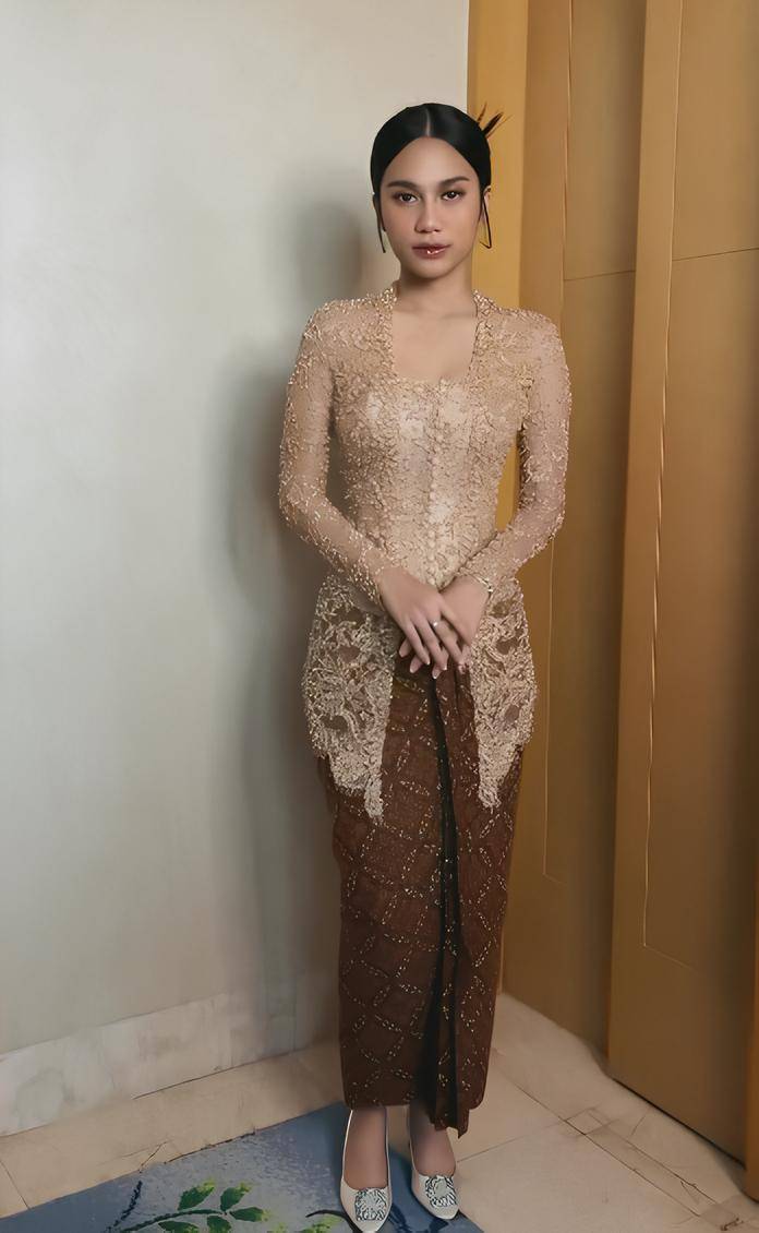 Azizah Salsha (instagram.com/azizahsalsha_)