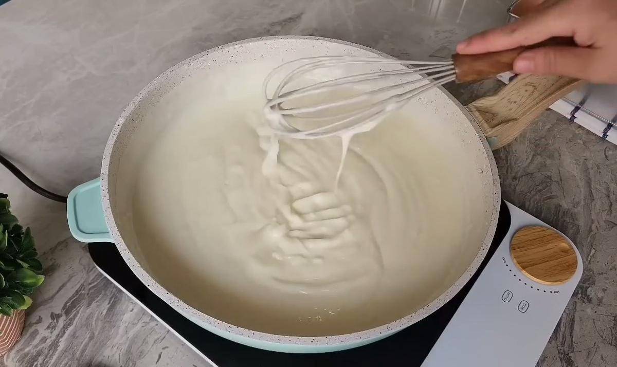 ilustrasi memasak saus salad