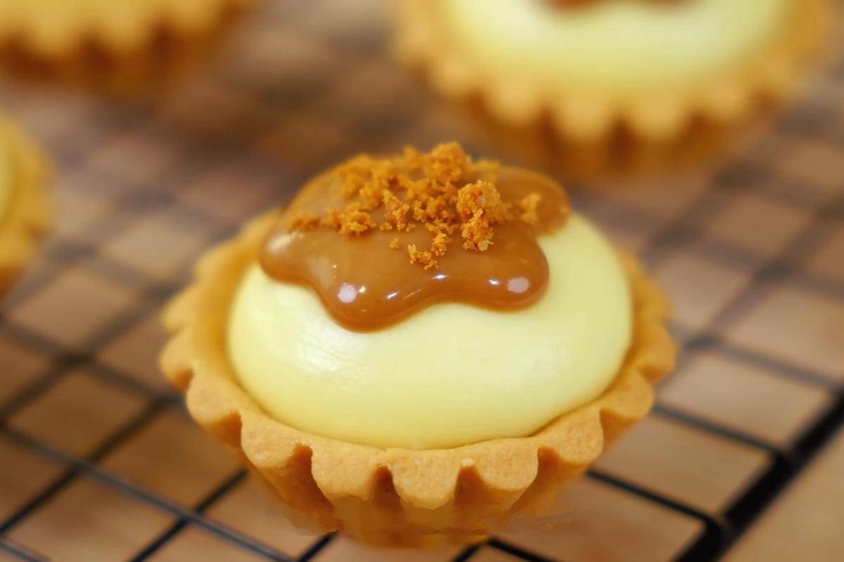 ilustrasi cheese tart buncit 