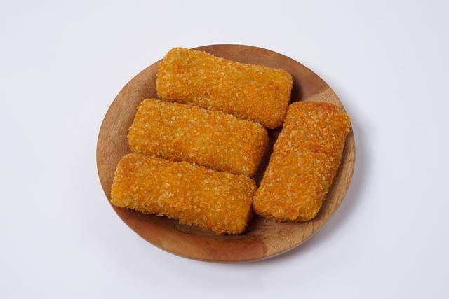 Ilustrasi risoles ubi mozarella (vecteezy.com/Andhika Raya Creative)