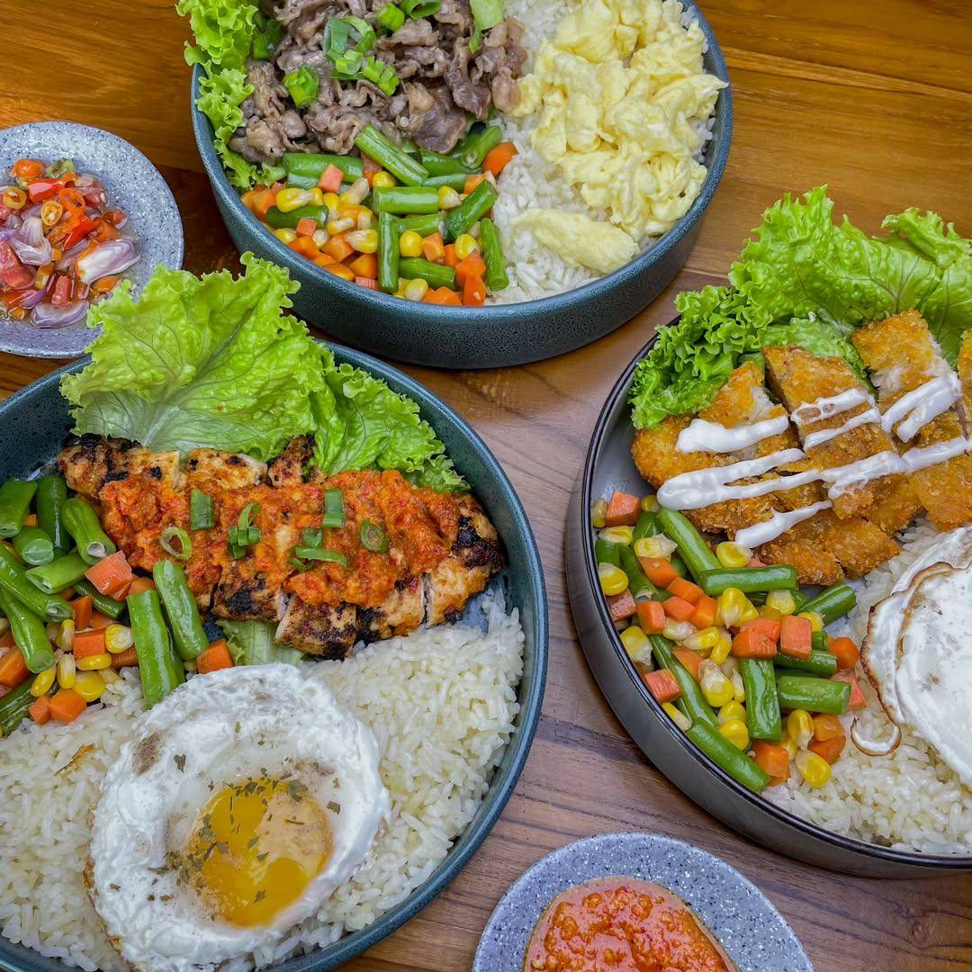 menu makan berat di Nusantara Reserve (instagram.com/nusantara.reserve)
