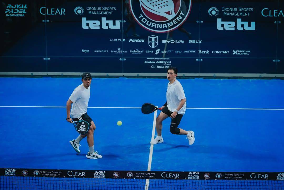Rezky Adhitya dan Ditto duet main padel