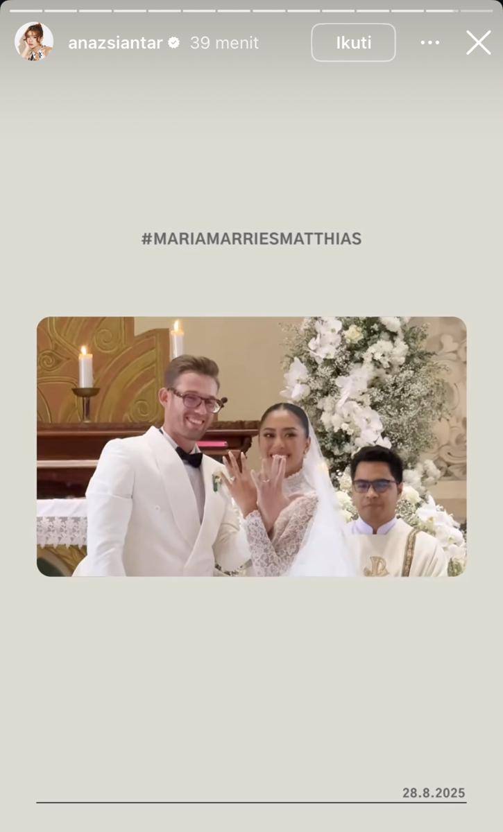 potret pemberkatan nikah Maria Rahajeng dan Matthias Haerens