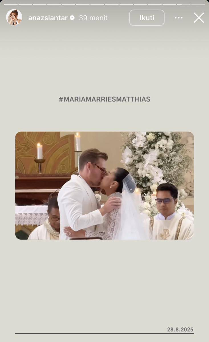 potret pemberkatan nikah Maria Rahajeng dan Matthias Haerens