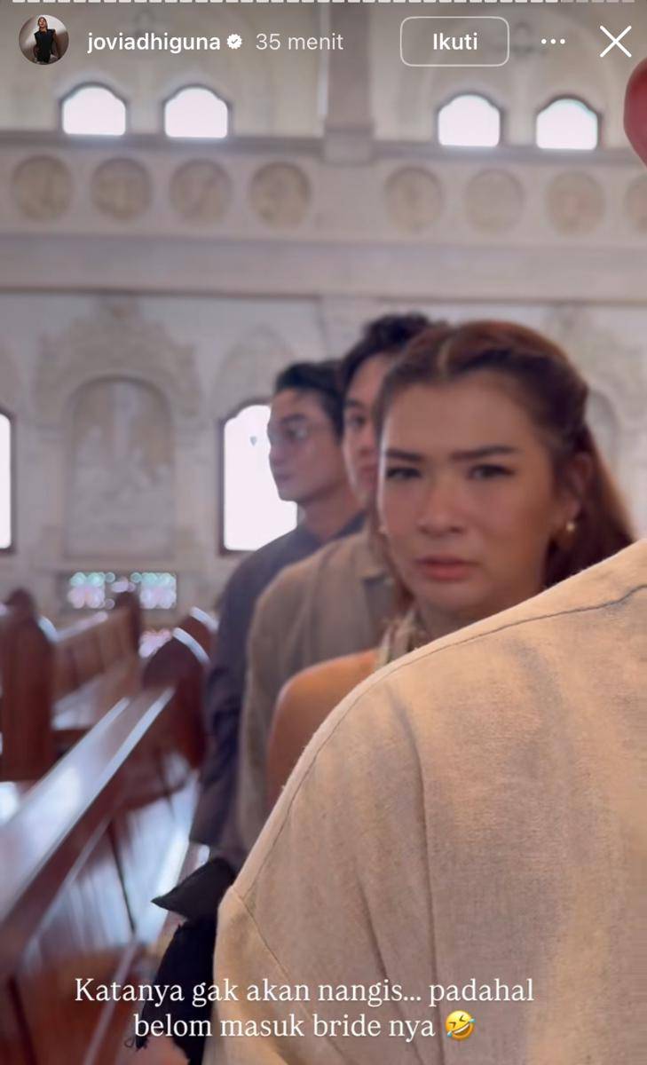 Anaz Siantar di pemberkatan nikah Maria Rahajeng dan Matthias Haerens