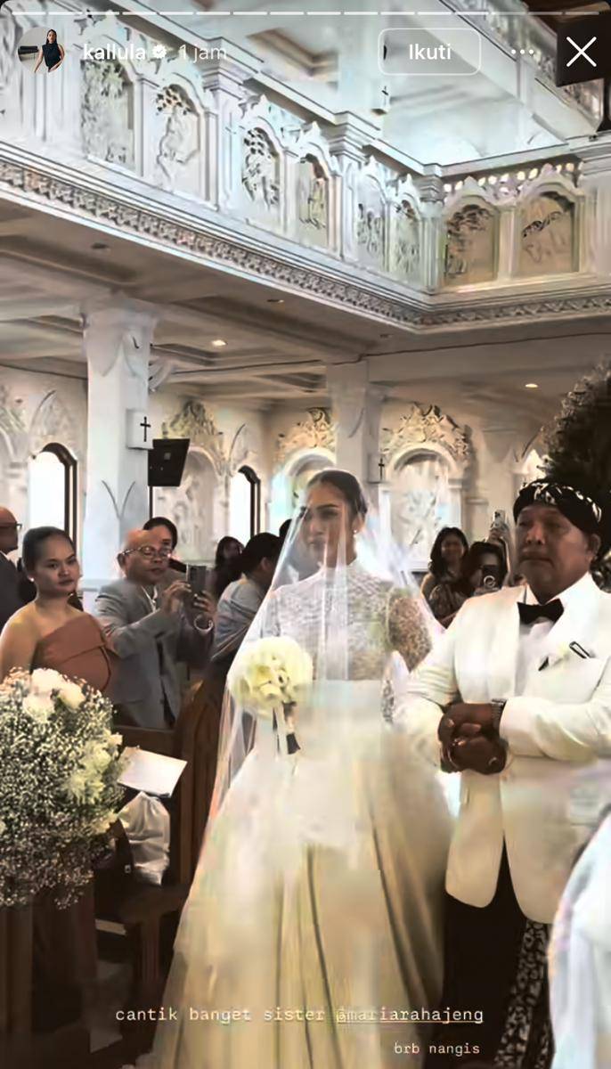 potret pemberkatan nikah Maria Rahajeng dan Matthias Haerens