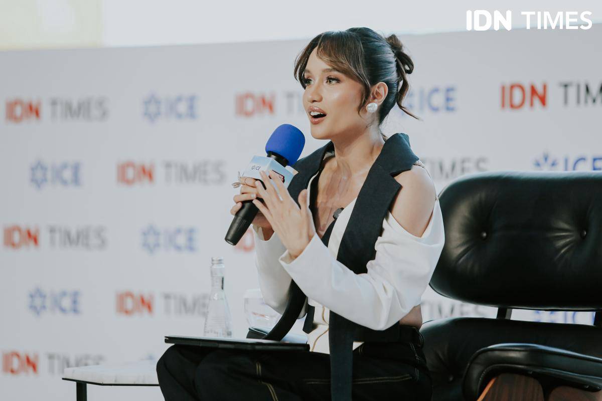 Cinta Laura di Indonesia Summit 2025 (dok. IDN Times/Herka Yanis)