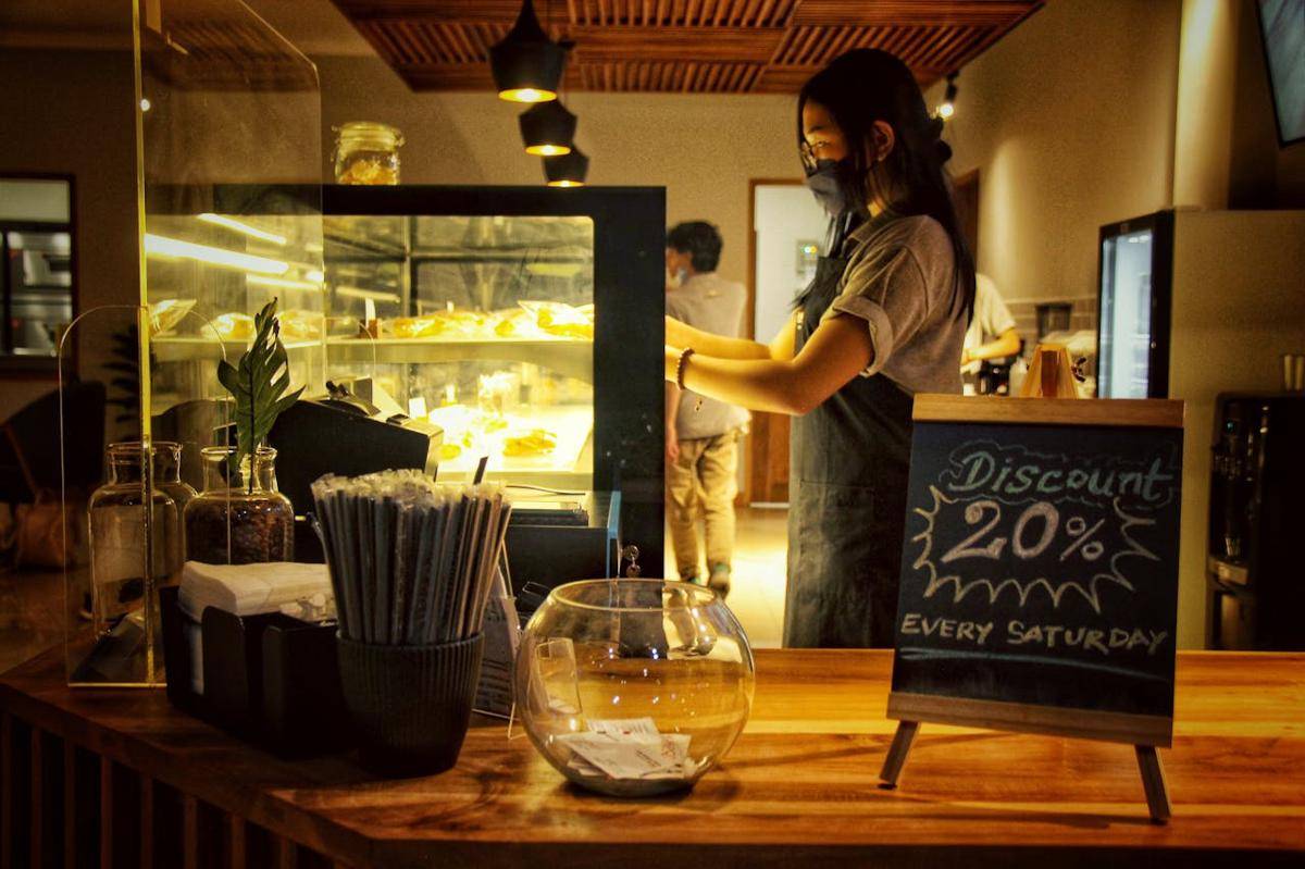 ilustrasi promo diskon di kafe 