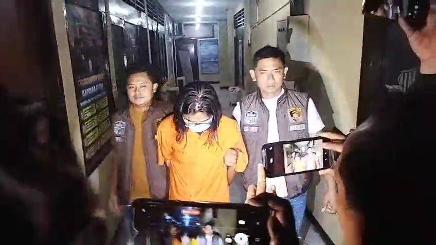 Andika Rangga Utama pelaku penusukan di angkringan Ngawi diamankan polisi. IDN Times/Riyanto.