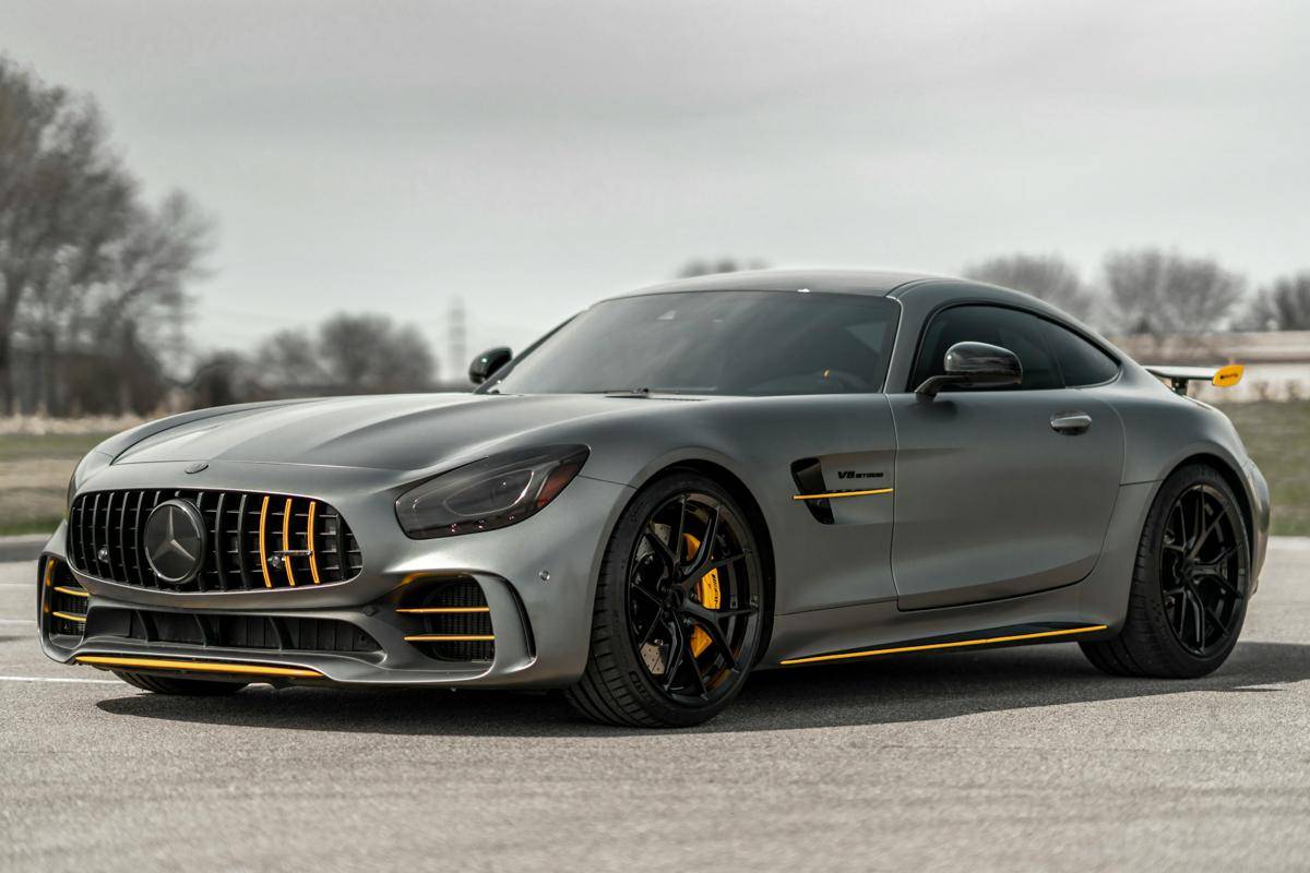 Mobil Mercedes Benz. (unsplash.com/aahubs)