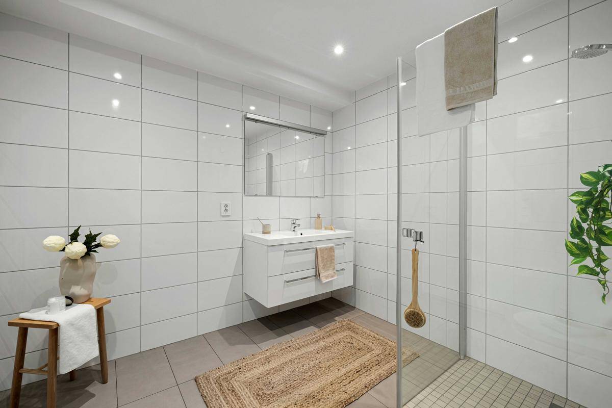 inspirasi pilihan lantai untuk kamar mandi di rumah