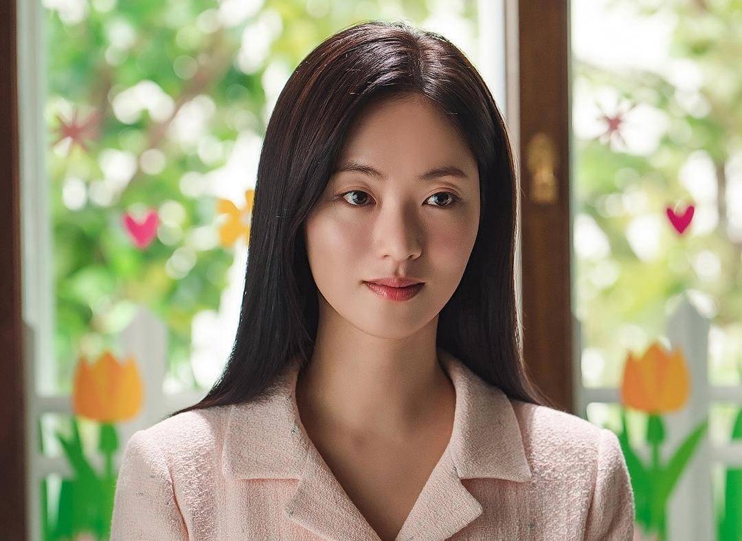 Jeon Yeo Bin di drama Ms. Incognito 