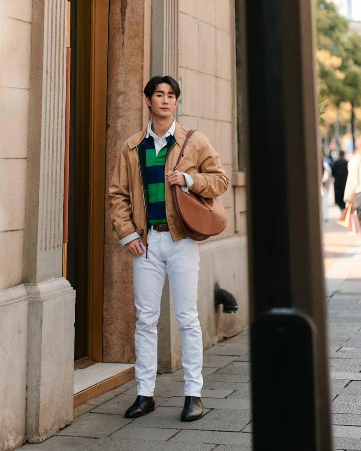 styling white pants ala Force Jiratchapong (instagram.com/fforce_)