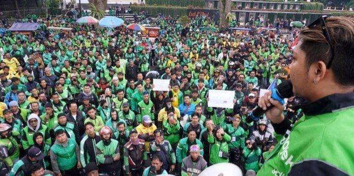 Ojol demo karena tidak terima rekannya di lindas rantas brimob 