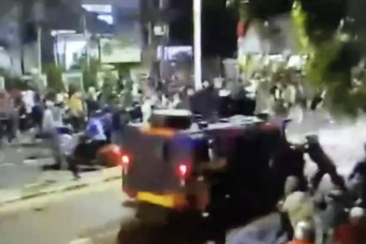 Mobil rantis polisi lindas ojol (Dok Istimewa)