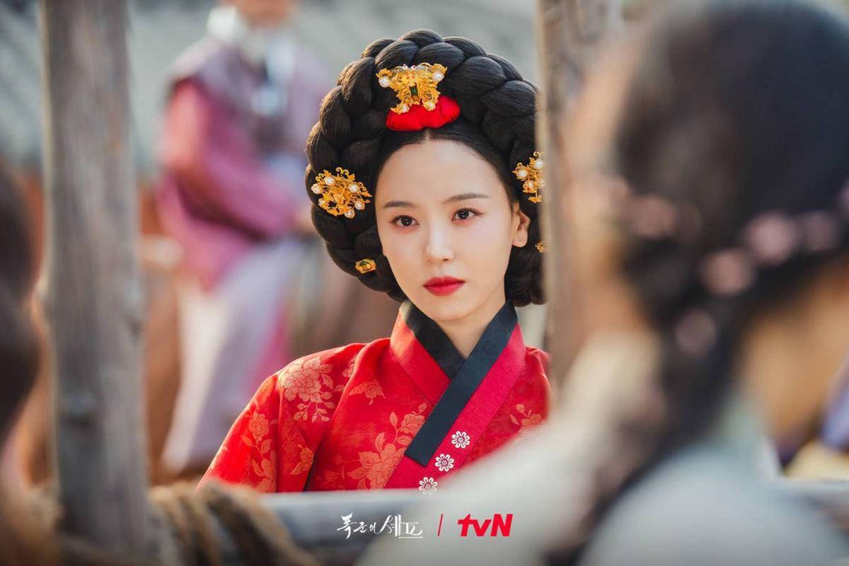 Cuplikan drama Korea Bon Appetit, Your Majesty