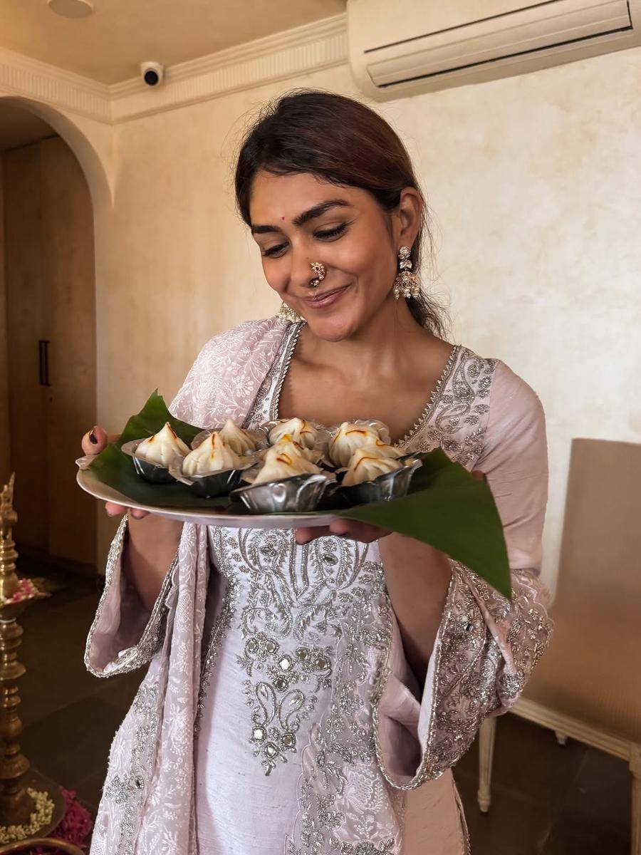 Mrunal Thakur